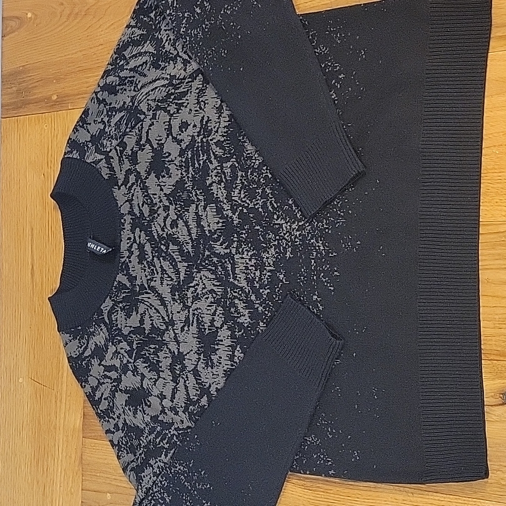 Athleta Black and Gray Crew Neck Sweater